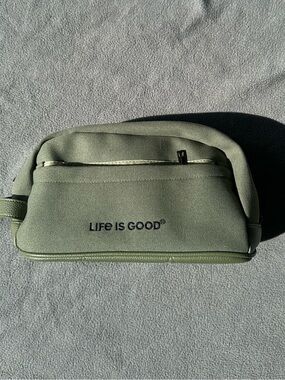 Life Is Good Olive Green Men's Toiletry Bag